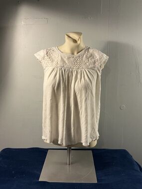 Merona White Crochet-Yoke Cap Sleeve Top